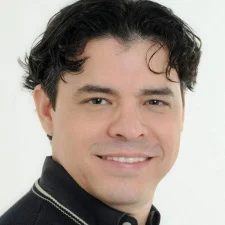 Pérez, Salvador