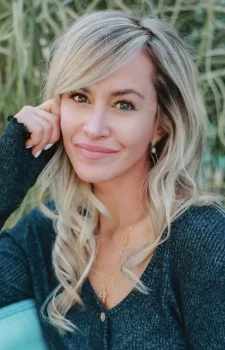 Robinson, Steph Lynn