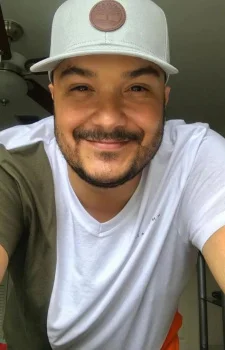 Santos, Caio